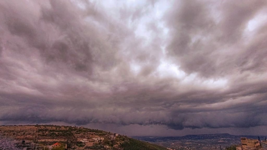 سوريا على موعد مع منخفض جوي.. تحذيرات من الضباب