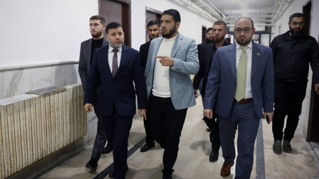 افتتاح مكتب قانوني في سجن “حمص المركزي”