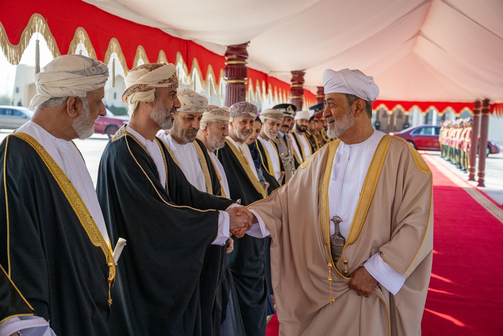 جلالة السلطان مغادرة الى القمة الخليجية بالبحرين (15).jpg