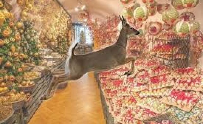 اقتحام متجر هدايا في أمريكا.. والمتهم “غزال”!