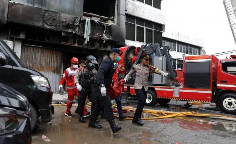 وفاة العشرات جرّاء حريق بمبنى سكني في الصين