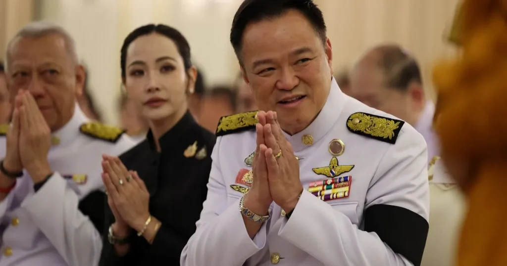 تايلندا.. رئيس الوزراء يعلن حل البرلمان تمهيداً للانتخابات