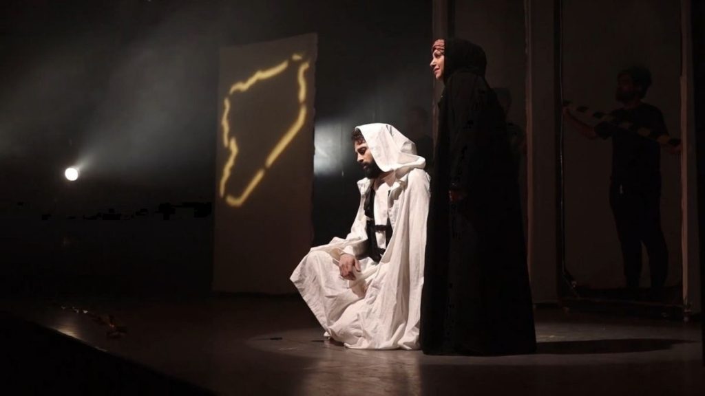 “بانتظار إسماعيل”.. المسرح السوري يعيد فتح جرح المغيّبين