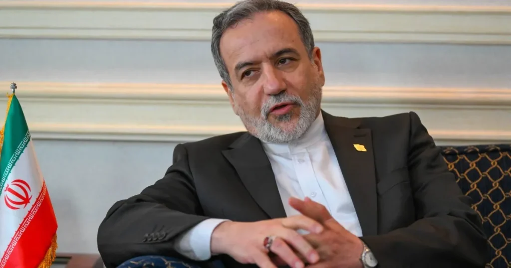 إيران تبدي استعدادها لدخول مفاوضات نووية “جدّية” مع واشنطن