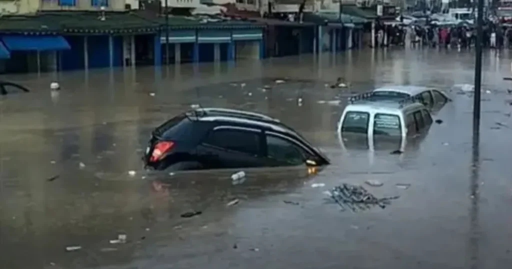 بعد 7 سنوات من الجفاف.. فيضانات المغرب تودي بحياة 21 شخصاً