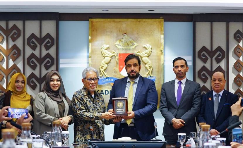 توقيع 7 مذكرات تفاهم بين رجال الأعمال العُمانيين والإندونيسيين في جاكرتا