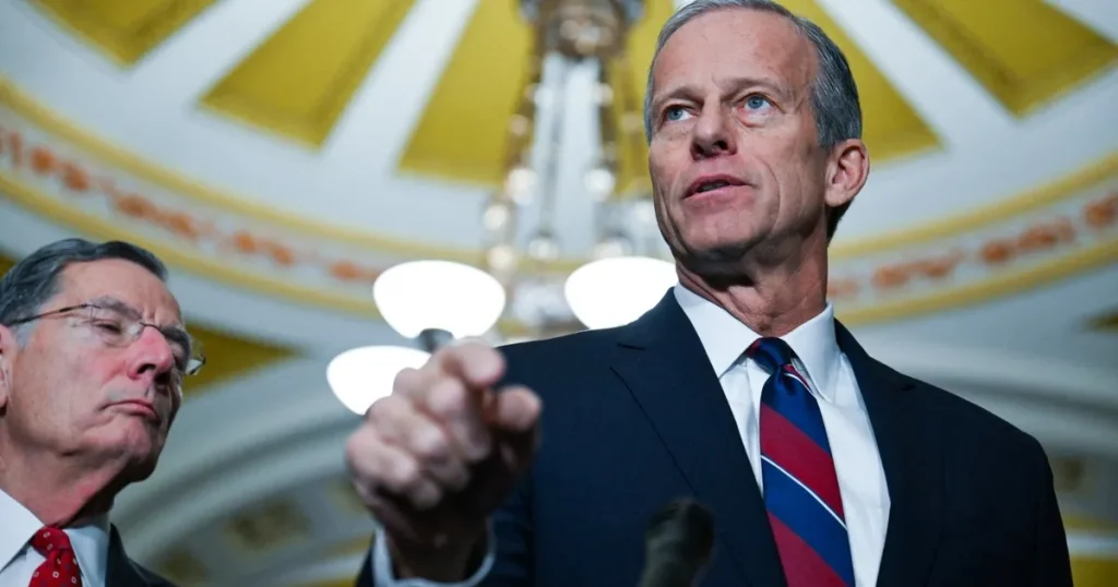 عصابة الثمانية تجتمع بالكونجرس.. وألفين هولسي يلتقي مشرعين