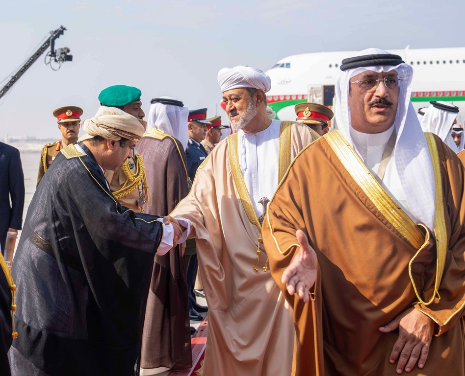 جلالة السلطان وصول البحرين (9).jpg