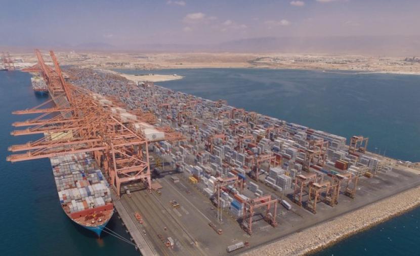 الميزان التجاري لسلطنة عُمان يحقق فائضا بأكثر من 3.8 مليار ريال