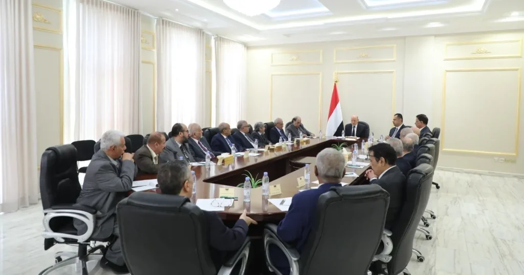 العليمي يثمن استجابة التحالف لحماية المدنيين بحضرموت