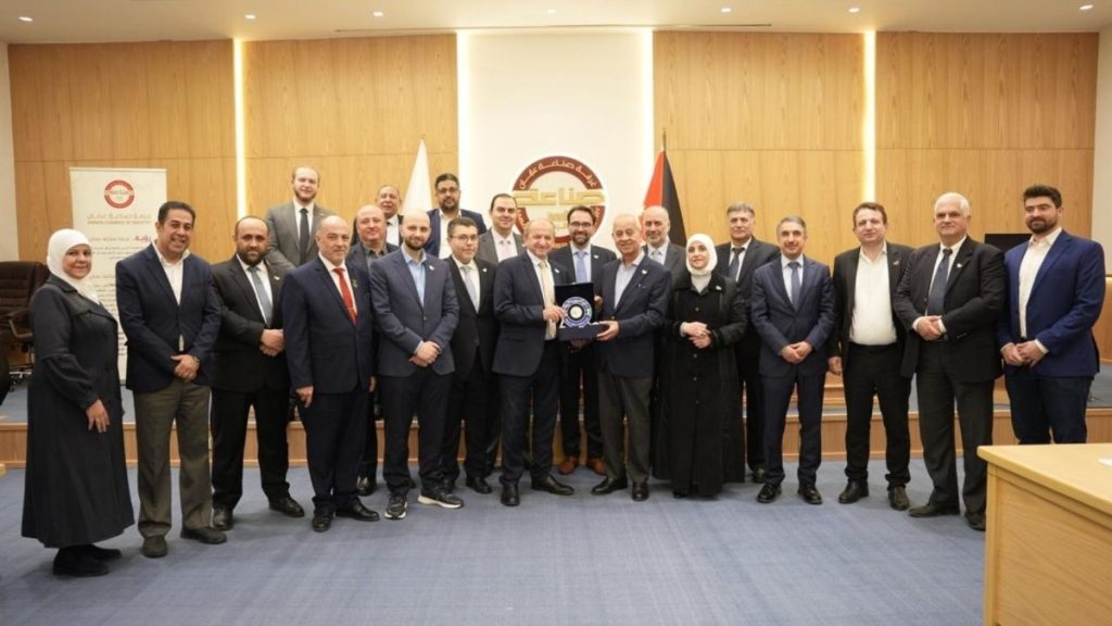 اتفاقية توأمة بين غرفتي صناعة دمشق وعمان