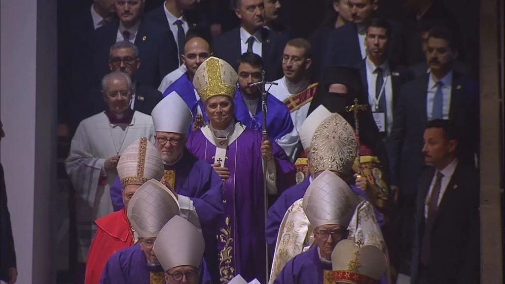 زيارة على خط التاريخ.. البابا ليو الرابع عشر يعيد وصل ما انقطع بين الشرق والغرب؟