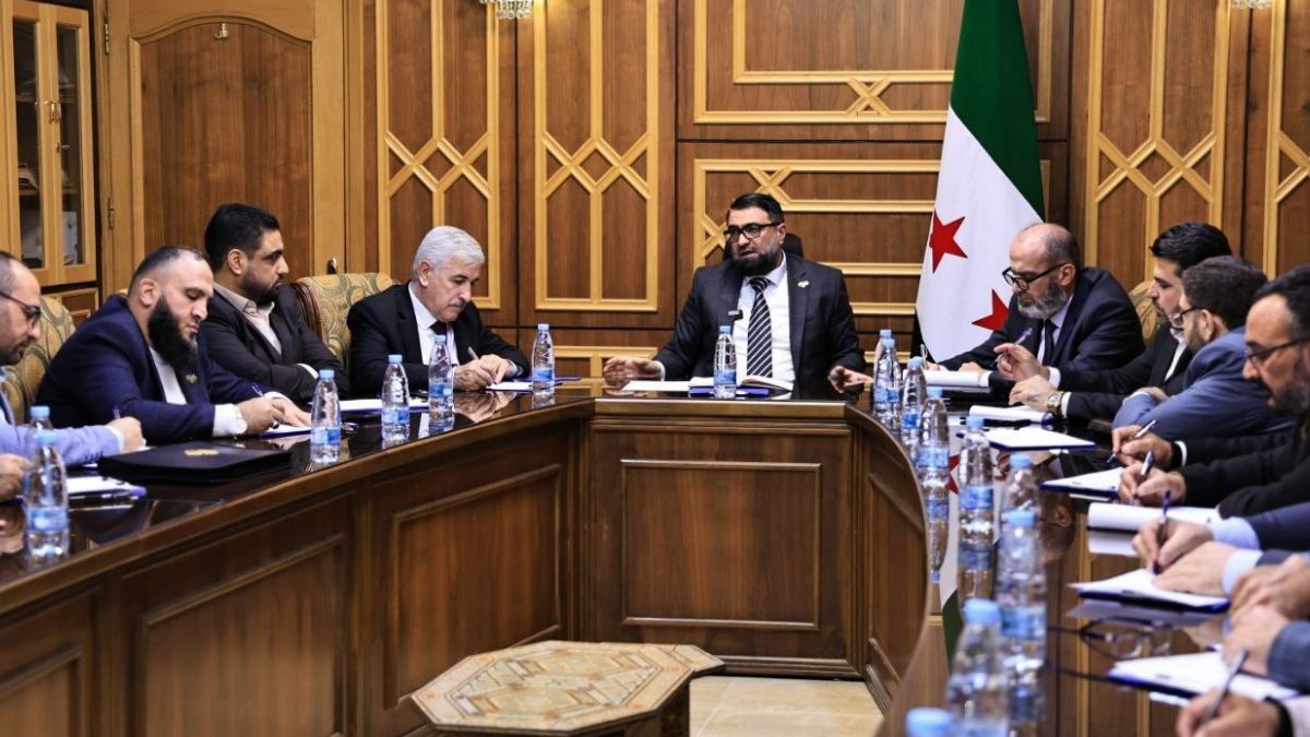 وزير العدل السوري مظهر الويس يجتمع مع رؤساء العدليات والمحامين العامين - 17 تشرين الثاني 2025 (وزارة العدل السورية/تلجرام)