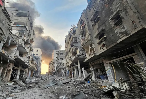 تواصل خروقات الاحتلال.. شهداء وجرحى وتوسيع السيطرة شرق خان يونس