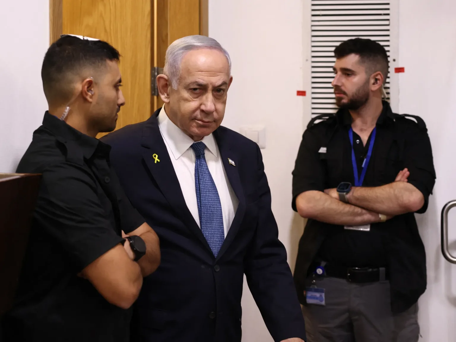 إلغاء جلسة محاكمة نتنياهو الاثنين بسبب “اجتماع سياسي عاجل”