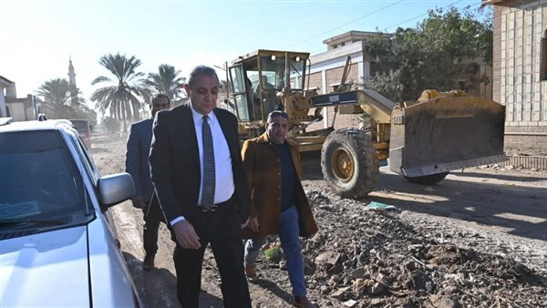 استجابة لشكاوى المواطنين.. محافظ الغربية يقود حملة نظافة موسعة بالمقابر الجديدة بالمحلة