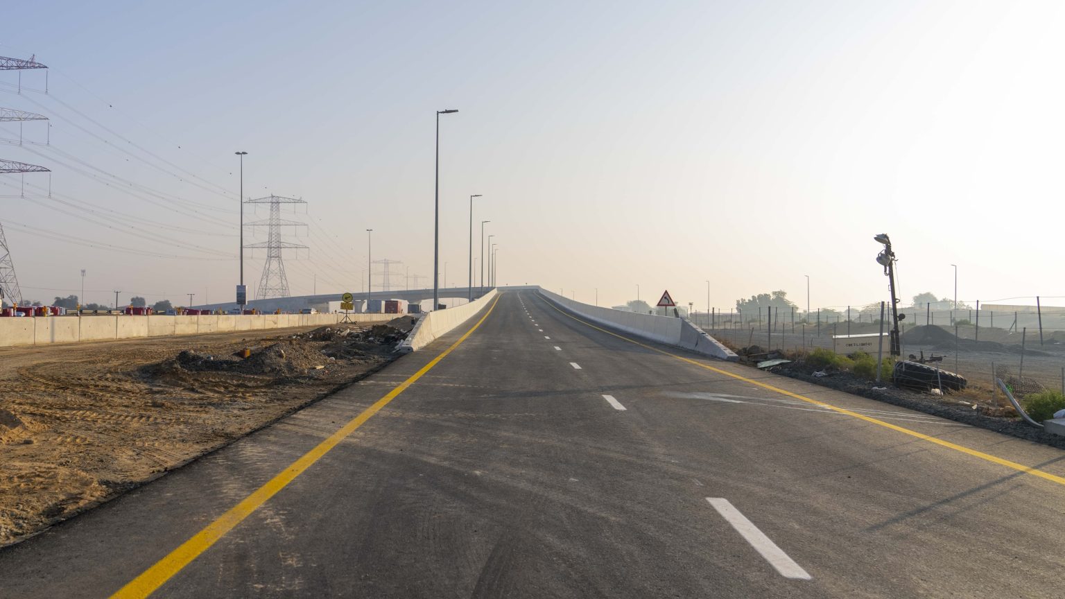 ضمن مبادرات رئيس الدولة.. افتتاح مشروع جسر وشارع التلة في إمارة عجمان