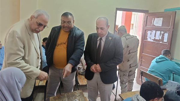 مدير تعليم القليوبية يتابع سير امتحانات النقل بمدرسة التجارة المتقدمة ببنها