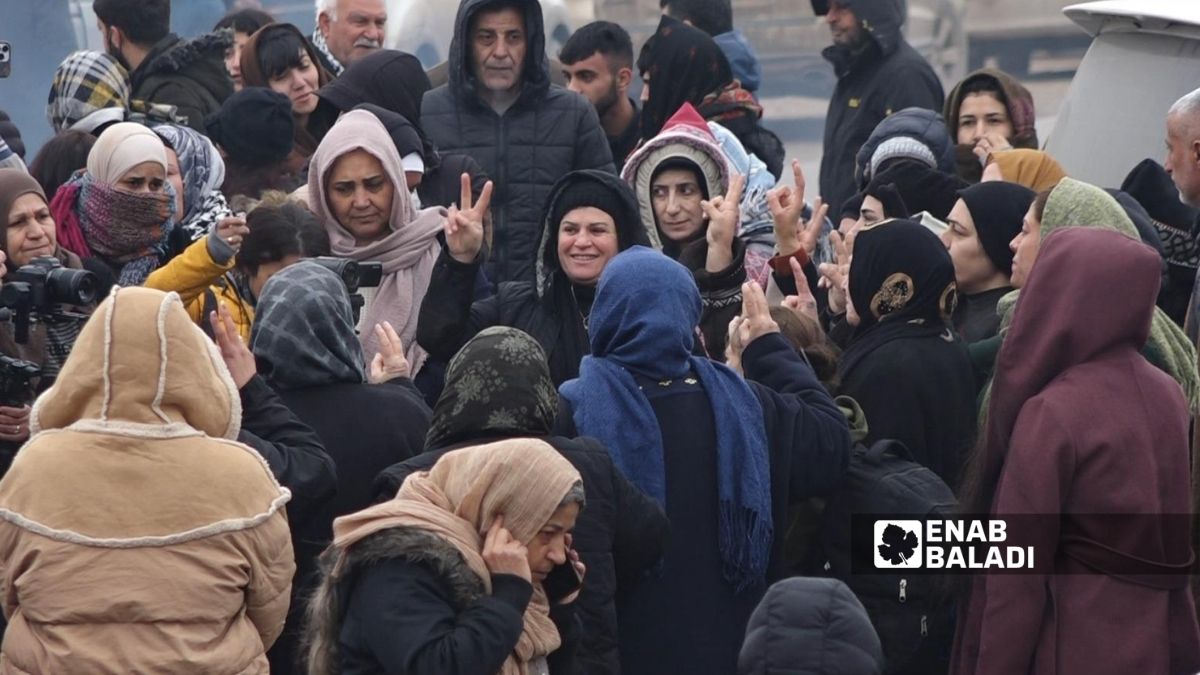 قافلة مدنيين سيرتها "الإدارة الذاتية" من الحسكة باتجاه حلب - 10 كانون الثاني 2026 ()