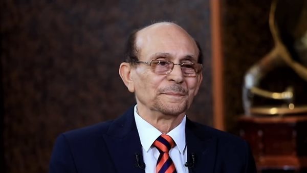 3 مسرحيات.. محمد صبحي يكشف تفاصيل أعماله الجديدة