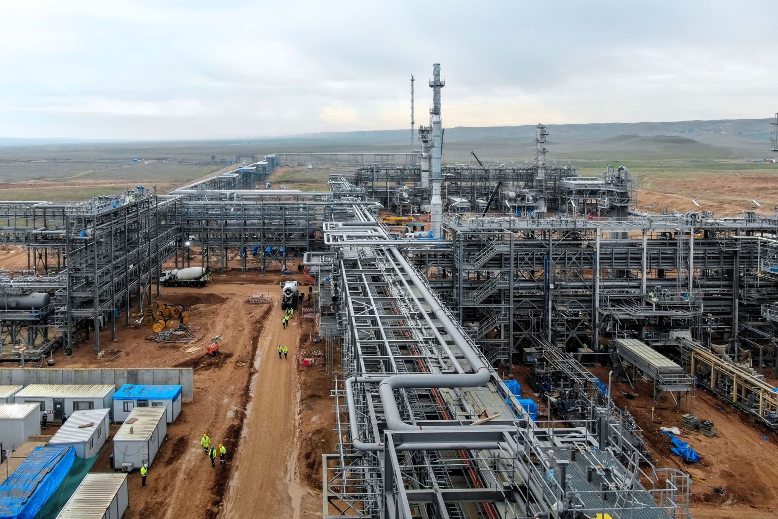 دانة غاز ونفط الهلال توقّعان اتفاقيات بيع طويلة الأمد لتوريد الغاز الطبيعي من حقل جمجمال