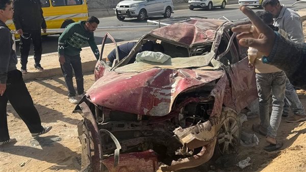 مصرع وإصابة ربة منزل وطالبة في حادث انقلاب سيارة ملاكي بالمنيا