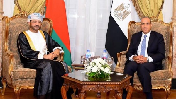 وزير الخارجية يبحث مع نظيره العٌماني المستجدات في الصومال والسودان