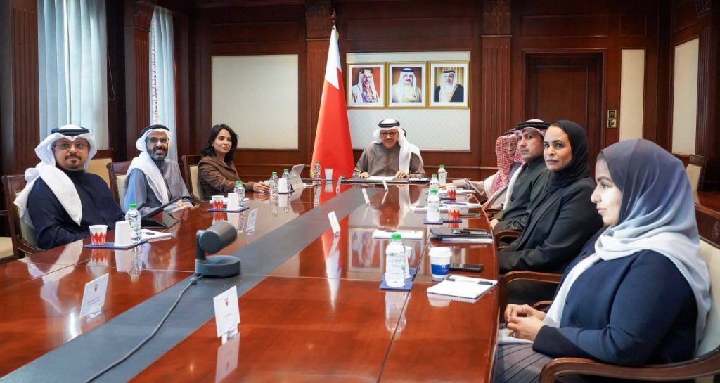 وزير الخارجية يعقد اجتماعًا مع رؤساء البعثات الدبلوماسية في الخارج بشأن عضوية البحرين في مجلس الأمن – الوطن