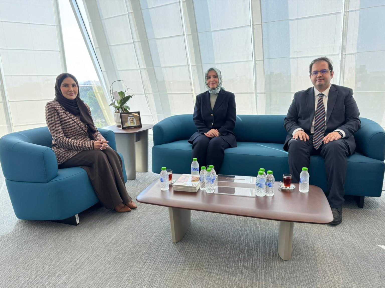 وكيل النقل البري والبريد بوزارة المواصلات والاتصالات تستقبل سفيرة تركيا لدى البحرين – الوطن