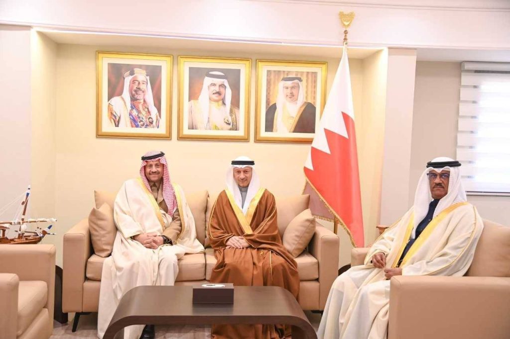 محافظ الشمالية يستقبل سفير السعودية لدى البحرين – الوطن