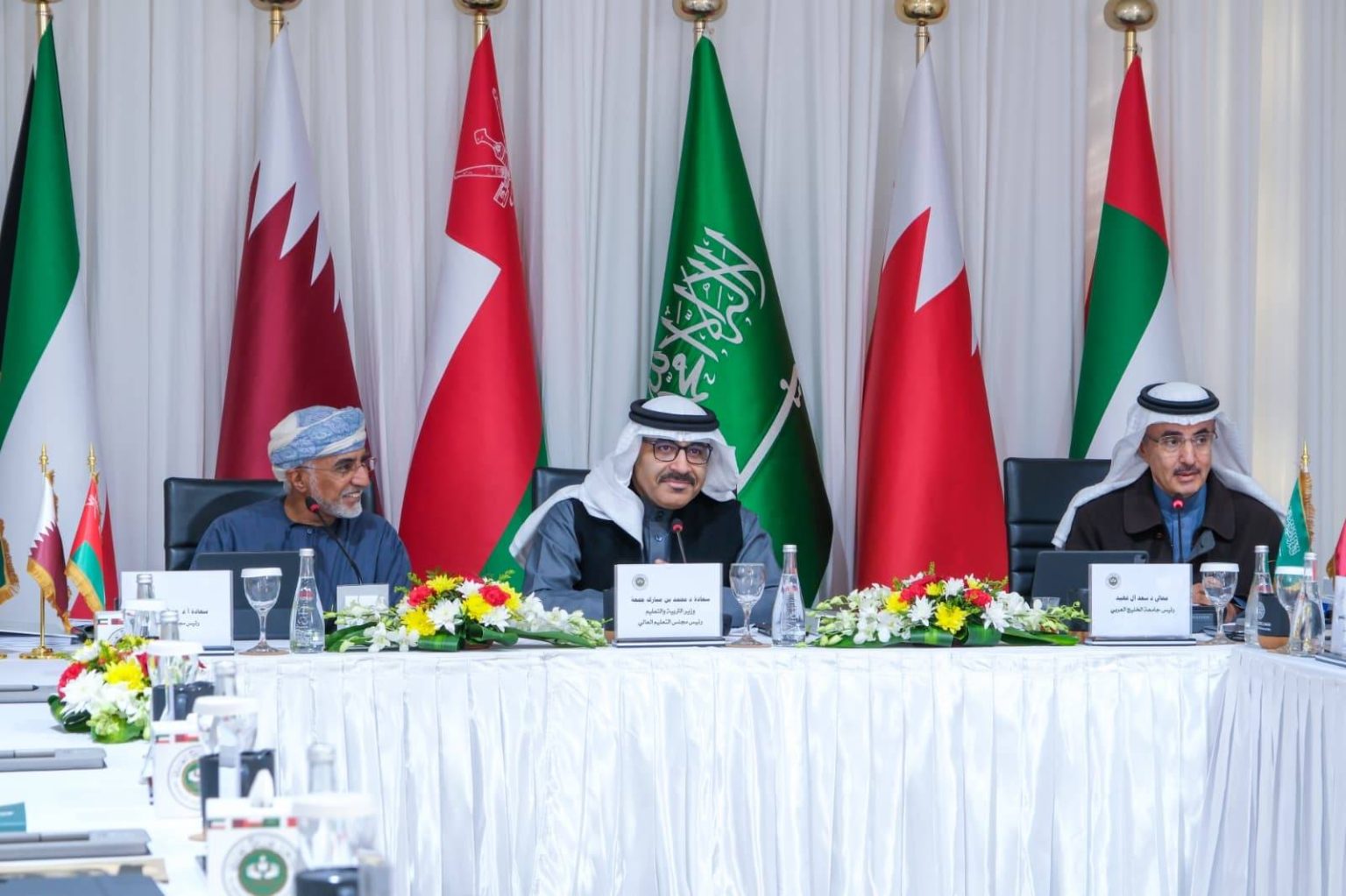 مجلس أمناء جامعة الخليج العربي يعقد اجتماعه الـ98 في مشروع مدينة الملك عبد الله بن عبد العزيز الطبية – الوطن