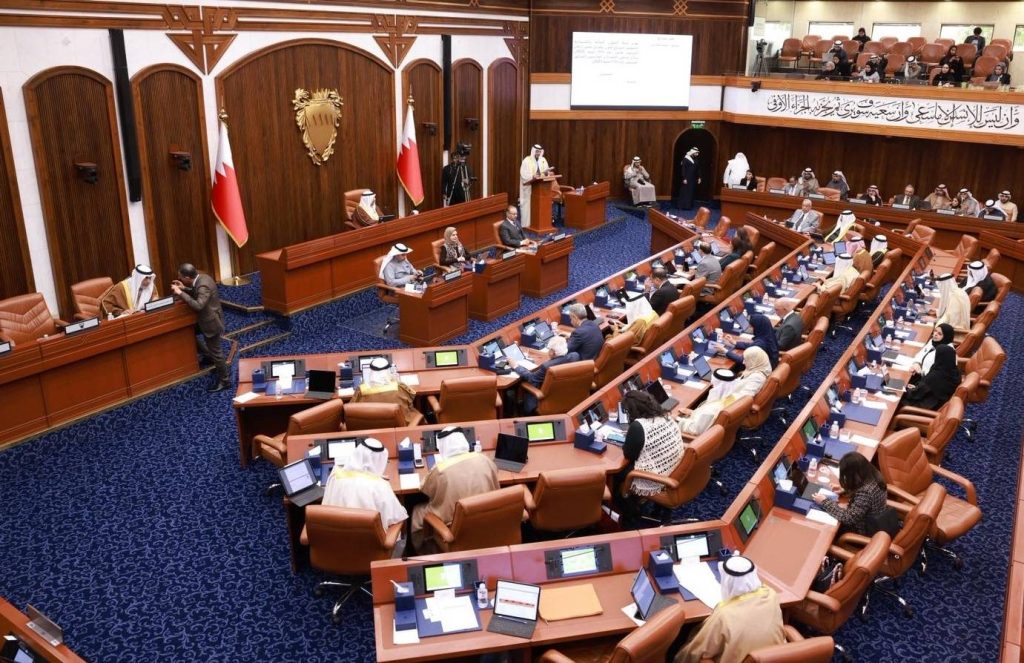 «الشورى» يرفض «تقليص ساعات عمل الخمسينيين» لعدم توافقه مع السياسة التشريعية – الوطن