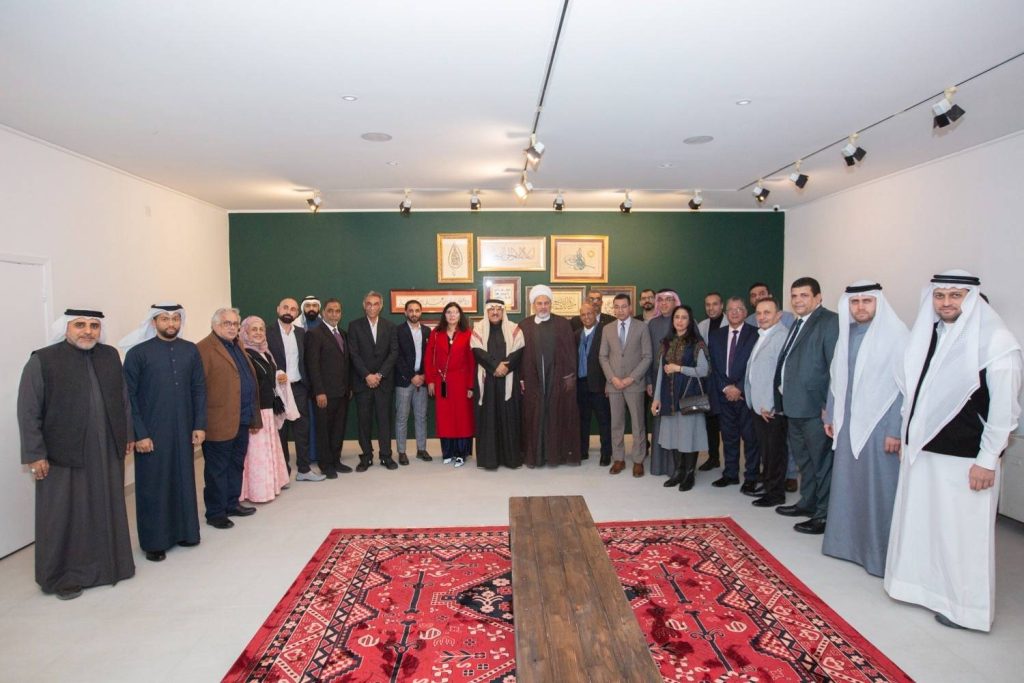 «مقامات» يستعرض ثراء المدارس الخطية في البحرين – الوطن