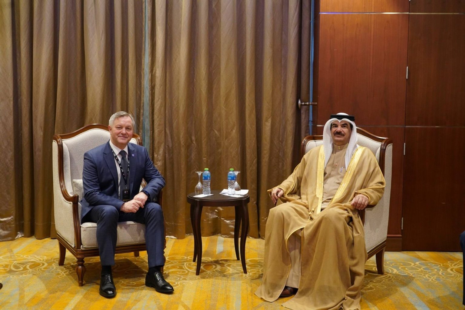 البوعينين: تعزيز الحضور البرلماني للبحرين وتفعيل قنوات التواصل مع البرلمانات الإقليمية والدولية – الوطن