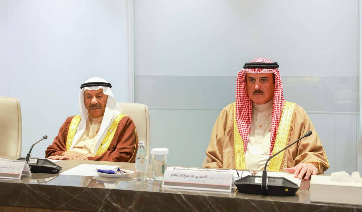 في اجتماع السلطة التشريعية مع وزير الخارجية.. الاطلاع على جهود البحرين في دعم إحلال السلام المستدام في الشرق الأوسط – الوطن