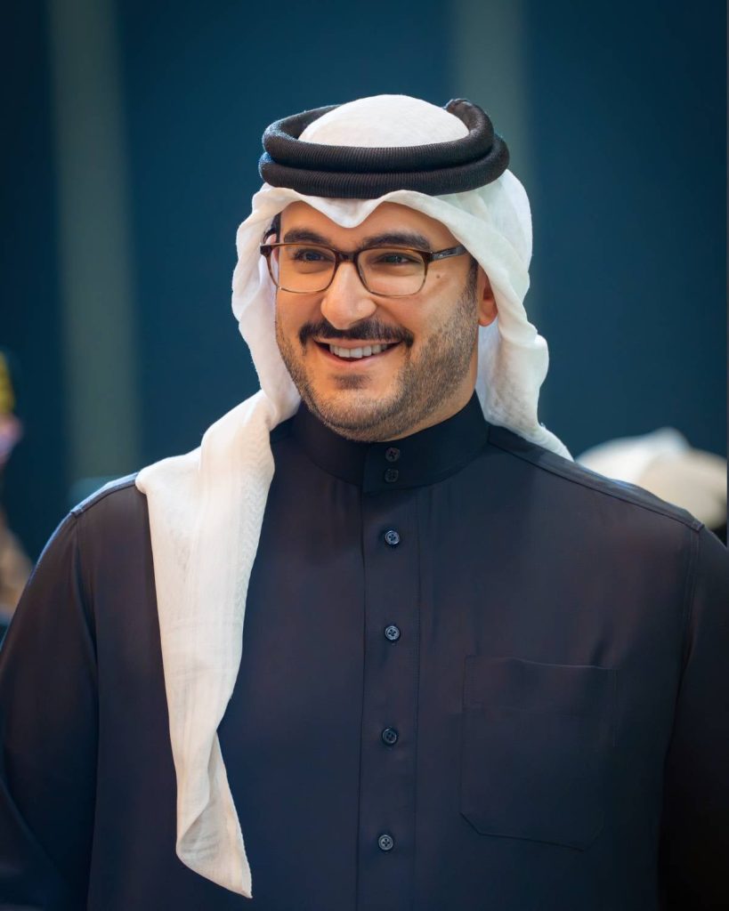 عيسى بن سلمان يشهد انطلاق اليوم الأول من مهرجان كأس ولي العهد لسباق الخيل – الوطن