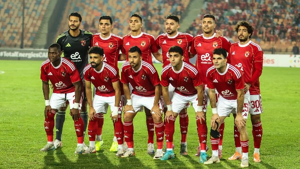 مروان عثمان وزيزو يقودان هجوم الأهلي أمام يانج أفريكانز في دوري أبطال أفريقيا مروان عثمان وزيزو يقودان هجوم الأهلي أمام يانج أفريكانز في دوري أبطال أفريقيا