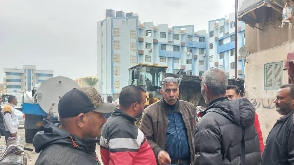 رئيس ضواحى بورسعيد: لا تهاون في مستوى النظافة وكفاءة المرافق |شاهد