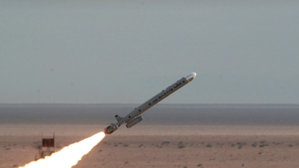 تقارير أمريكية: طهران تمتلك نحو ألفي صاروخ باليستي متوسط المدى