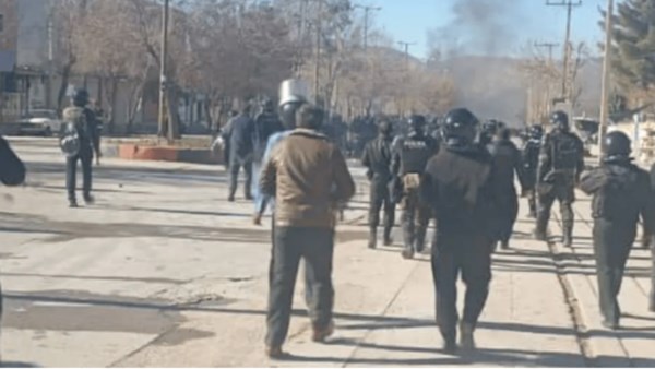 لاريجاني: قوات الأمن تنجح في تحديد قادة الاضطرابات بإيران