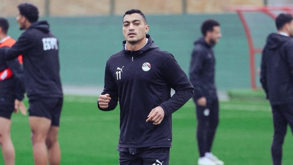 جهاز المنتخب ينصح حسام حسن بإشراك مصطفى محمد أمام كوت ديفوار