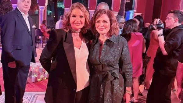 بحبك من قلبي .. يسرا تهنئ إلهام شاهين بعيد ميلادها الـ65 | صور