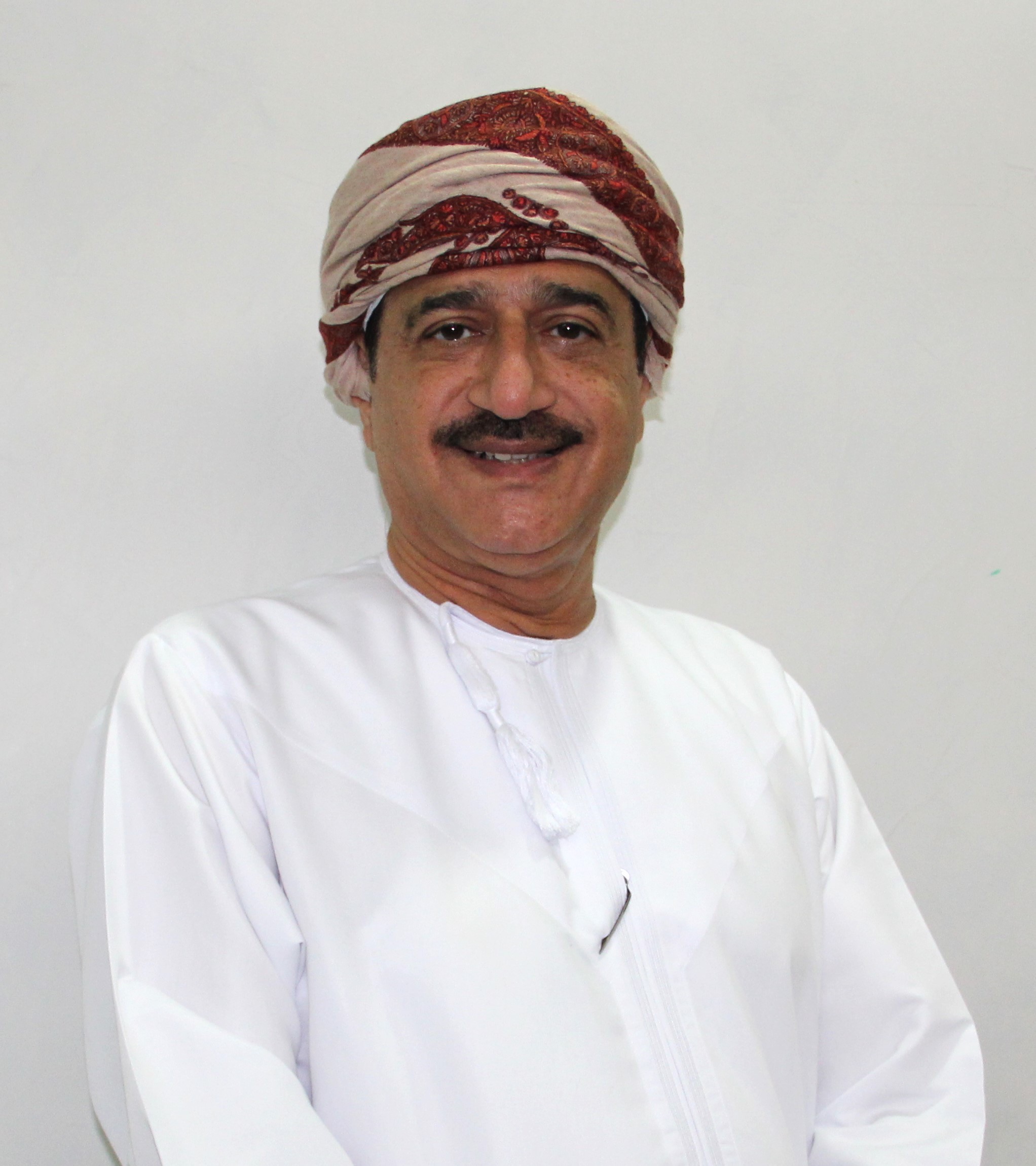 الدكتور طه اللواتي.JPG