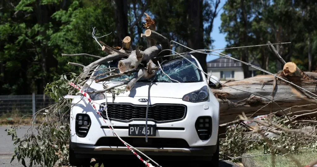 آلاف الأستراليين بدون كهرباء بعد تعرض ولاية كوينزلاند لإعصار