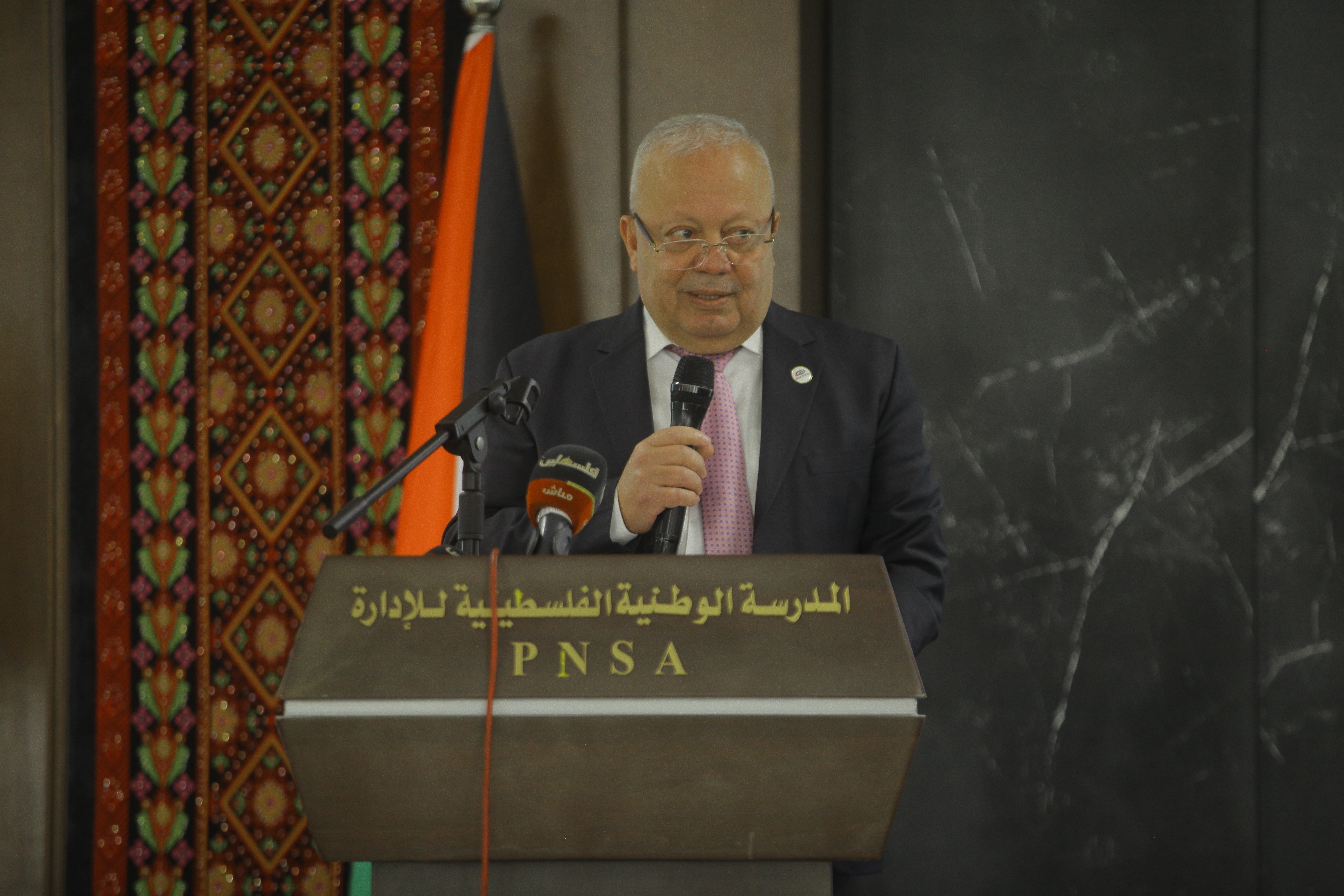 حابس الشروف