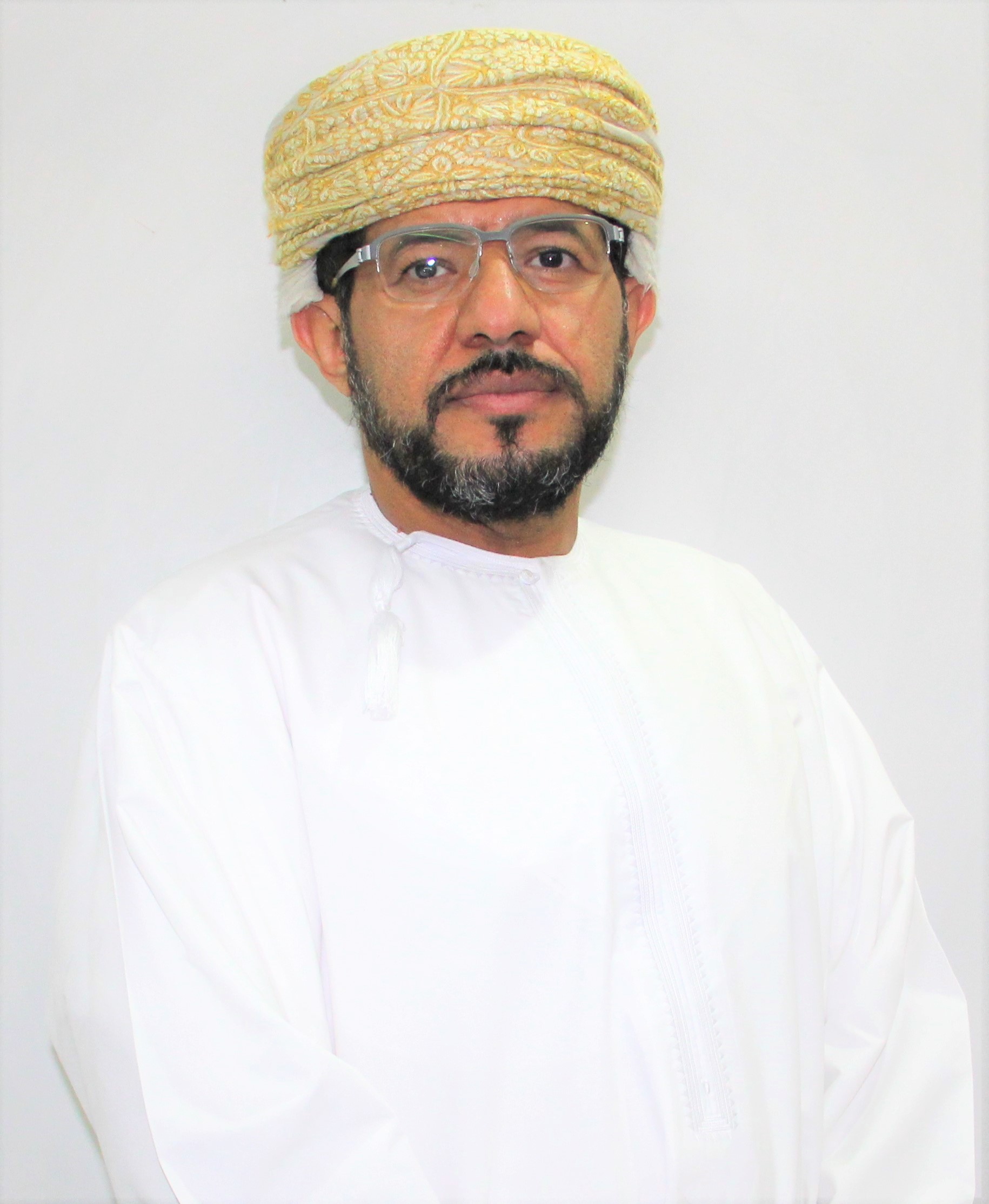 الدكتور سلطان الحارثي.JPG