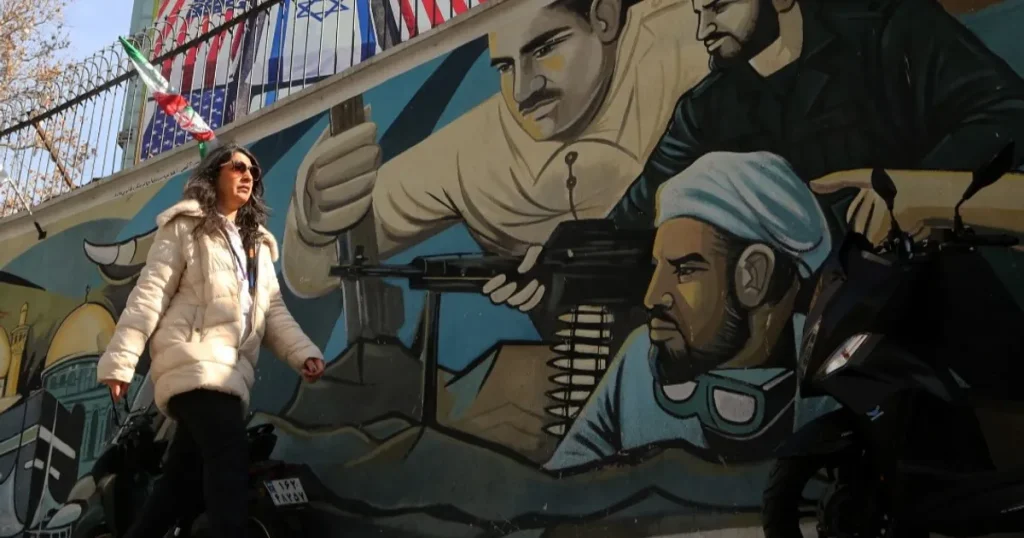 إيران تتأهب لهجوم أميركا.. ومؤسسات الحكومة تتصدر خيارات ترمب