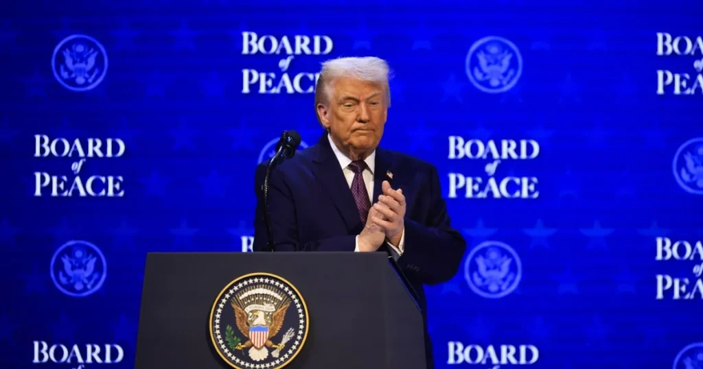 ترمب: يمكنني البقاء في رئاسة “مجلس السلام” بعد البيت الأبيض