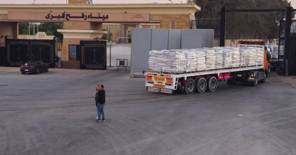 معبر رفح.. آلية الخروج من غزة إلى مصر وشروط إسرائيل للدخول