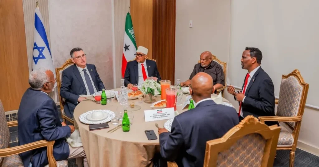 22 دولة تطالب إسرائيل بسحب الاعتراف أرض الصومال دولة مستقلة